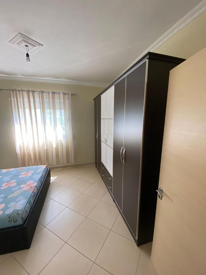 Saimir Apartaments Vlore Exterior photo
